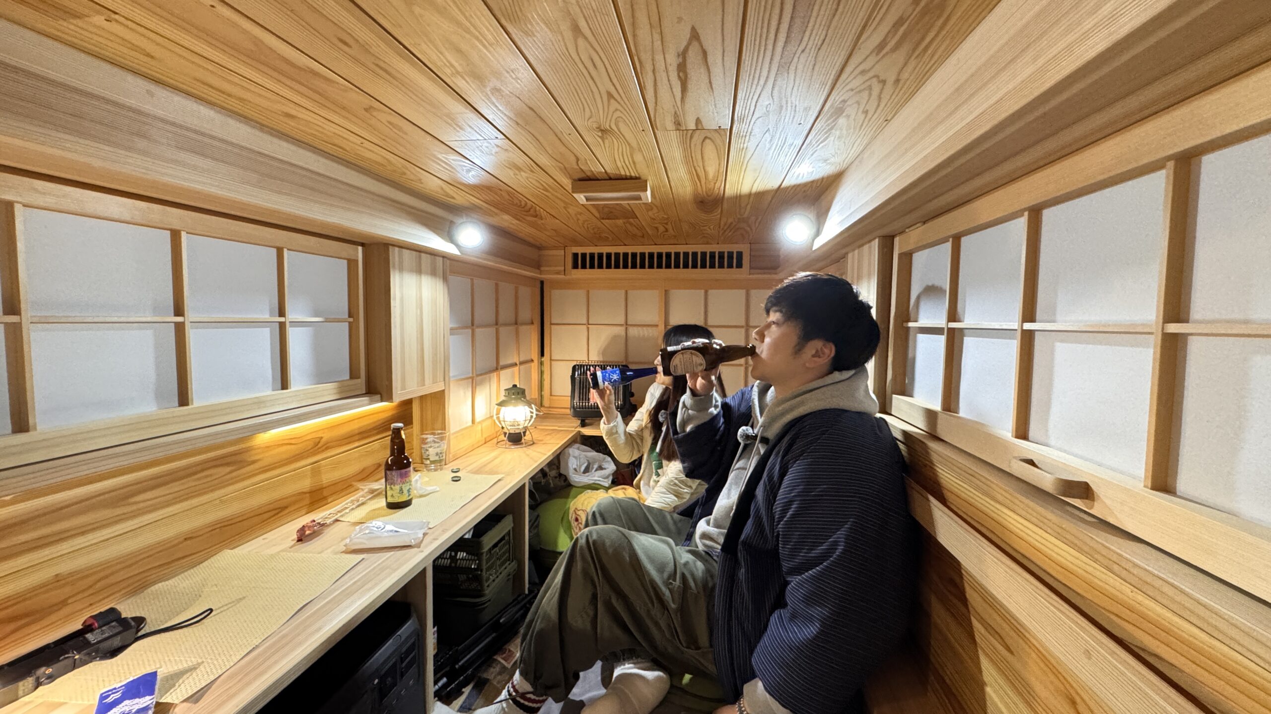 快適装備型の車中泊空間